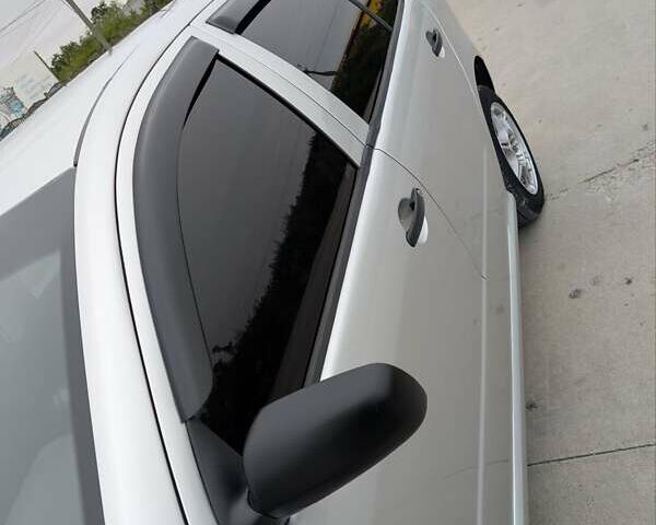 Сірий Шкода Фабія, об'ємом двигуна 1.2 л та пробігом 170 тис. км за 3800 $, фото 78 на Automoto.ua