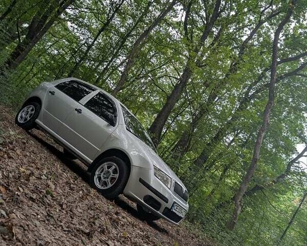 Сірий Шкода Фабія, об'ємом двигуна 1.2 л та пробігом 170 тис. км за 3800 $, фото 93 на Automoto.ua