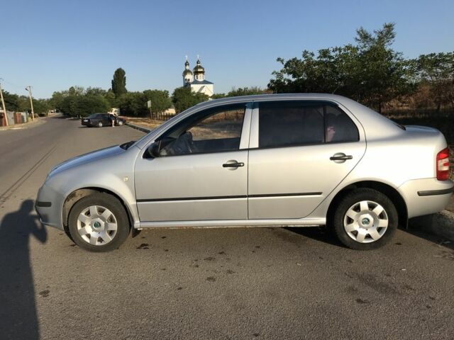 Серый Шкода Фабия, объемом двигателя 1.2 л и пробегом 272 тыс. км за 3499 $, фото 2 на Automoto.ua