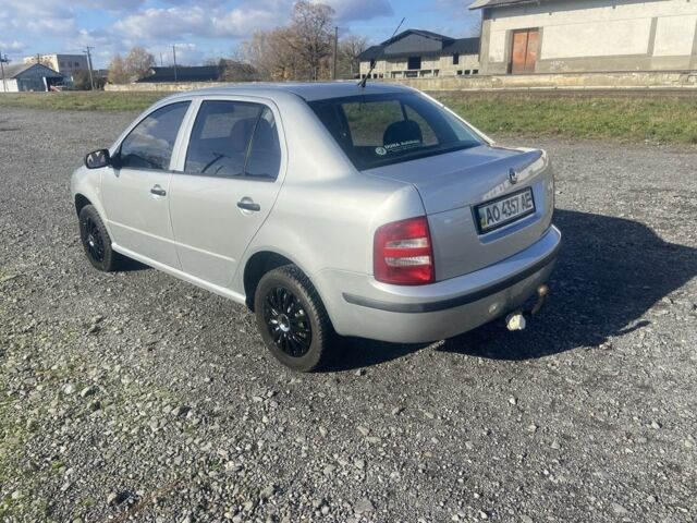 Серый Шкода Фабия, объемом двигателя 1.2 л и пробегом 121 тыс. км за 3700 $, фото 4 на Automoto.ua