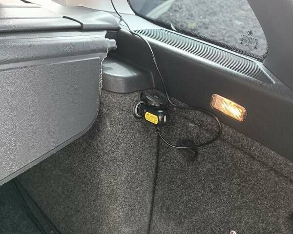 Серый Шкода Фабия, объемом двигателя 1.39 л и пробегом 240 тыс. км за 4200 $, фото 16 на Automoto.ua