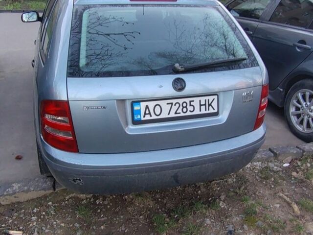 Серый Шкода Фабия, объемом двигателя 1.4 л и пробегом 275 тыс. км за 3300 $, фото 2 на Automoto.ua