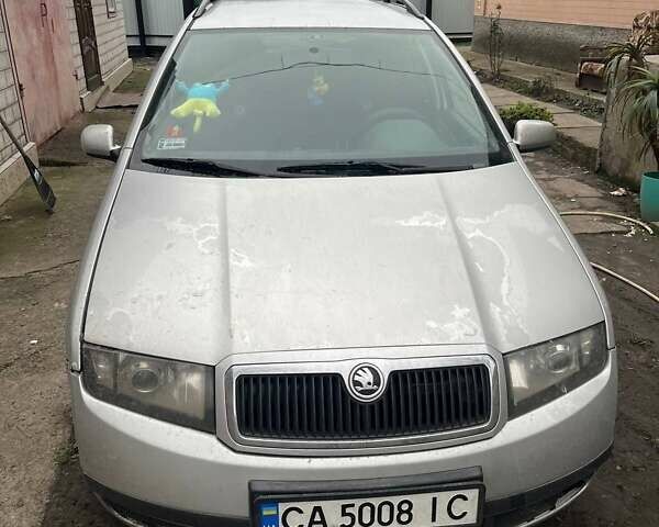 Серый Шкода Фабия, объемом двигателя 1.9 л и пробегом 250 тыс. км за 3100 $, фото 7 на Automoto.ua