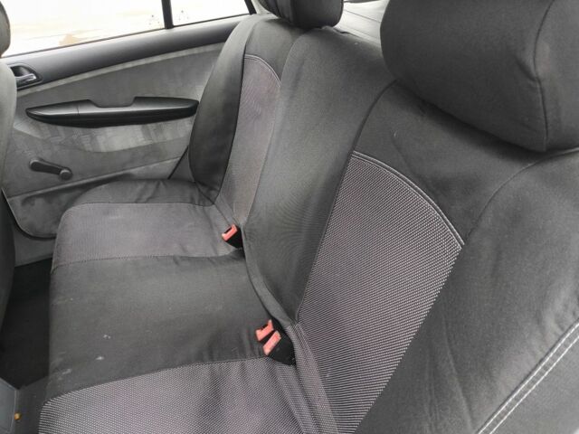 Серый Шкода Фабия, объемом двигателя 1.4 л и пробегом 230 тыс. км за 2600 $, фото 7 на Automoto.ua