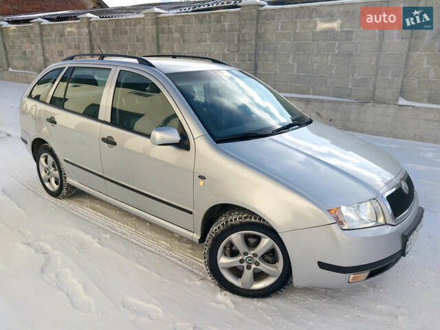 Сірий Шкода Фабія, об'ємом двигуна 1.39 л та пробігом 253 тис. км за 3570 $, фото 4 на Automoto.ua