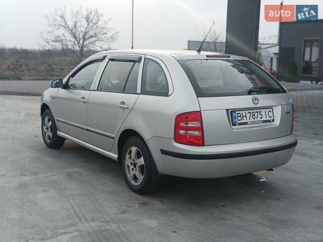 Серый Шкода Фабия, объемом двигателя 1.39 л и пробегом 226 тыс. км за 3350 $, фото 11 на Automoto.ua