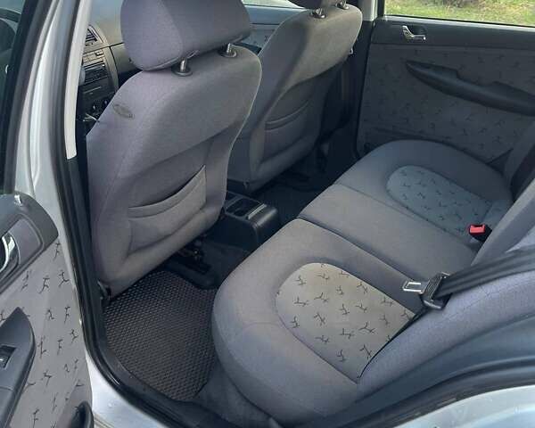 Шкода Фабия 2001 в Мостисках на Automoto.ua Серый Шкода Фабия, объемом двигателя 1.39 л и пробегом 185 тыс. км за 3300 $, фото 7 на Automoto.ua