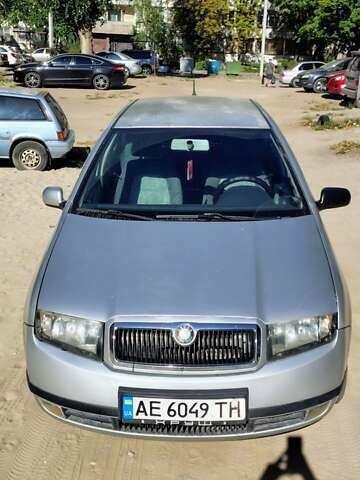 Сірий Шкода Фабія, об'ємом двигуна 1.39 л та пробігом 369 тис. км за 2900 $, фото 4 на Automoto.ua