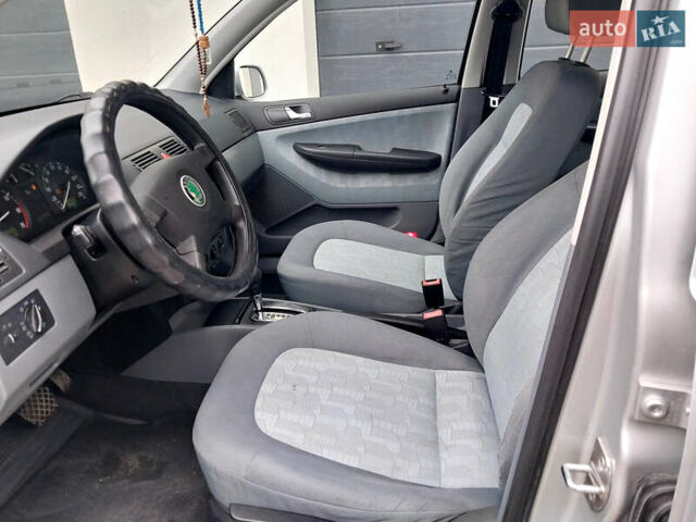 Сірий Шкода Фабія, об'ємом двигуна 1.39 л та пробігом 253 тис. км за 3570 $, фото 30 на Automoto.ua