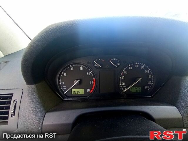 Сірий Шкода Фабія, об'ємом двигуна 1.4 л та пробігом 225 тис. км за 3900 $, фото 7 на Automoto.ua