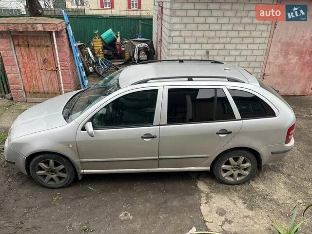 Серый Шкода Фабия, объемом двигателя 1.9 л и пробегом 250 тыс. км за 3100 $, фото 2 на Automoto.ua