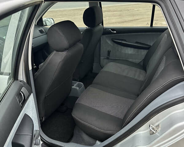 Сірий Шкода Фабія, об'ємом двигуна 1.4 л та пробігом 170 тис. км за 3250 $, фото 9 на Automoto.ua