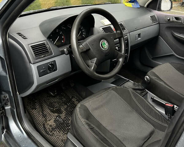 Серый Шкода Фабия, объемом двигателя 1.4 л и пробегом 315 тыс. км за 3250 $, фото 7 на Automoto.ua