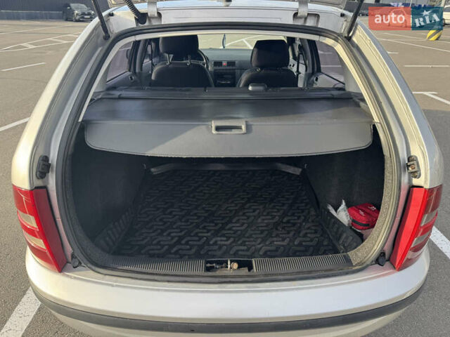 Серый Шкода Фабия, объемом двигателя 1.4 л и пробегом 259 тыс. км за 3400 $, фото 11 на Automoto.ua