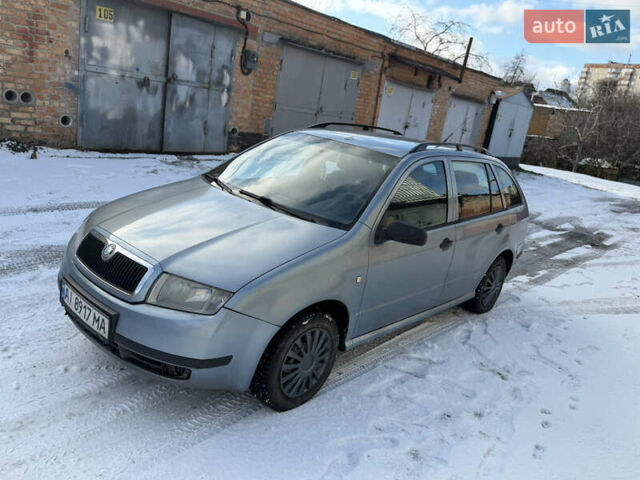 Сірий Шкода Фабія, об'ємом двигуна 1.4 л та пробігом 402 тис. км за 2600 $, фото 5 на Automoto.ua