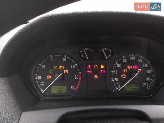 Сірий Шкода Фабія, об'ємом двигуна 1.39 л та пробігом 195 тис. км за 3400 $, фото 5 на Automoto.ua