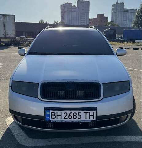 Сірий Шкода Фабія, об'ємом двигуна 1.39 л та пробігом 323 тис. км за 3300 $, фото 2 на Automoto.ua