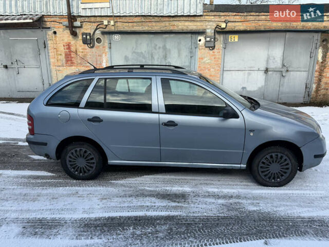 Сірий Шкода Фабія, об'ємом двигуна 1.4 л та пробігом 402 тис. км за 2600 $, фото 1 на Automoto.ua
