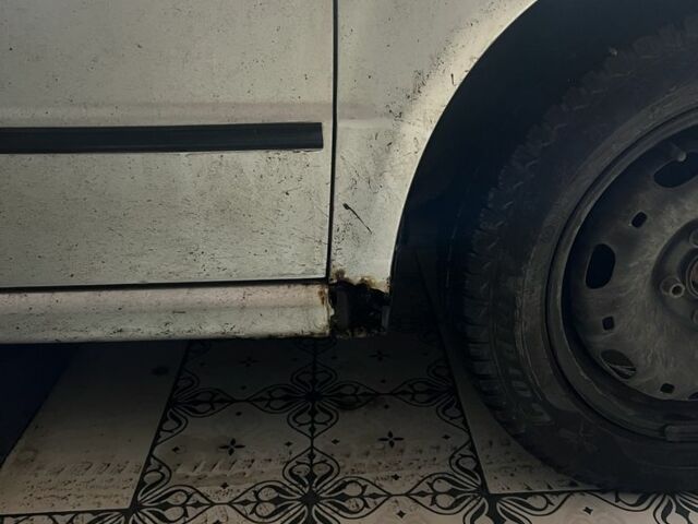 Серый Шкода Фабия, объемом двигателя 0 л и пробегом 210 тыс. км за 2600 $, фото 6 на Automoto.ua