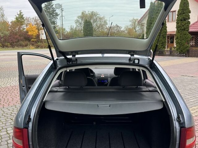 Сірий Шкода Фабія, об'ємом двигуна 1.4 л та пробігом 295 тис. км за 2900 $, фото 20 на Automoto.ua