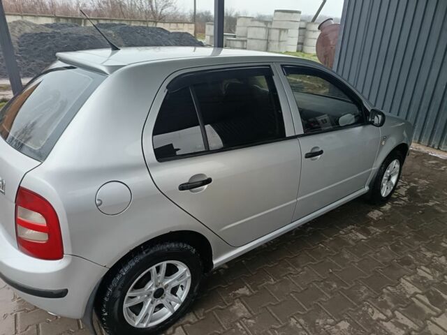 Серый Шкода Фабия, объемом двигателя 1.4 л и пробегом 289 тыс. км за 2800 $, фото 1 на Automoto.ua