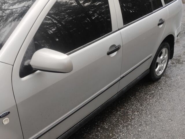 Сірий Шкода Фабія, об'ємом двигуна 1.4 л та пробігом 219 тис. км за 3350 $, фото 8 на Automoto.ua