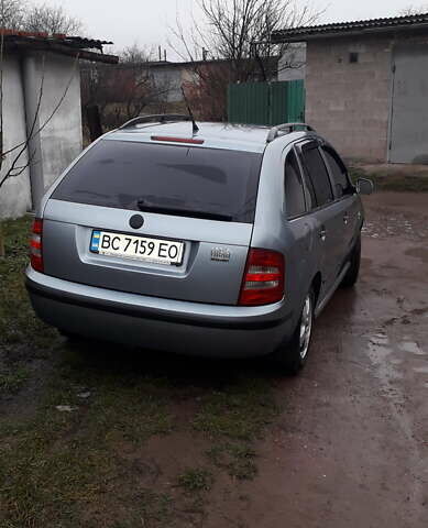 Серый Шкода Фабия, объемом двигателя 1.4 л и пробегом 300 тыс. км за 2900 $, фото 12 на Automoto.ua