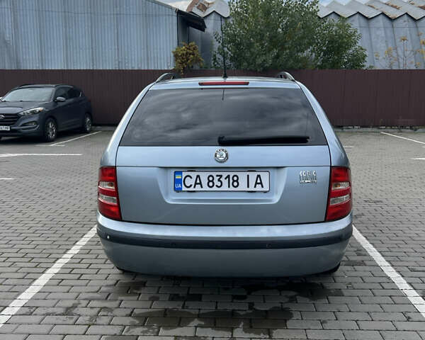 Сірий Шкода Фабія, об'ємом двигуна 1.39 л та пробігом 210 тис. км за 4500 $, фото 3 на Automoto.ua
