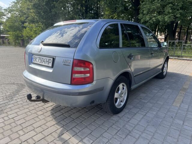 Сірий Шкода Фабія, об'ємом двигуна 1.4 л та пробігом 300 тис. км за 3145 $, фото 2 на Automoto.ua