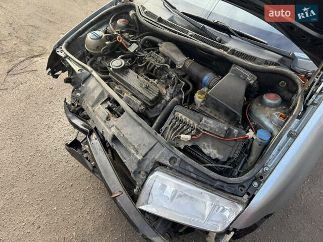 Серый Шкода Фабия, объемом двигателя 1.4 л и пробегом 300 тыс. км за 1850 $, фото 22 на Automoto.ua