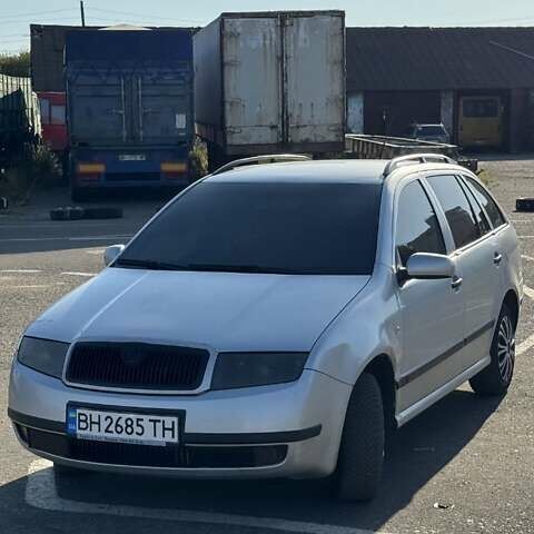 Сірий Шкода Фабія, об'ємом двигуна 1.39 л та пробігом 323 тис. км за 3300 $, фото 1 на Automoto.ua