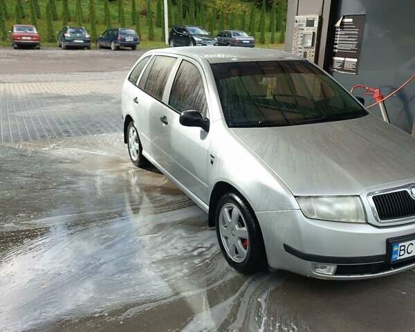 Серый Шкода Фабия, объемом двигателя 1.4 л и пробегом 260 тыс. км за 3200 $, фото 4 на Automoto.ua