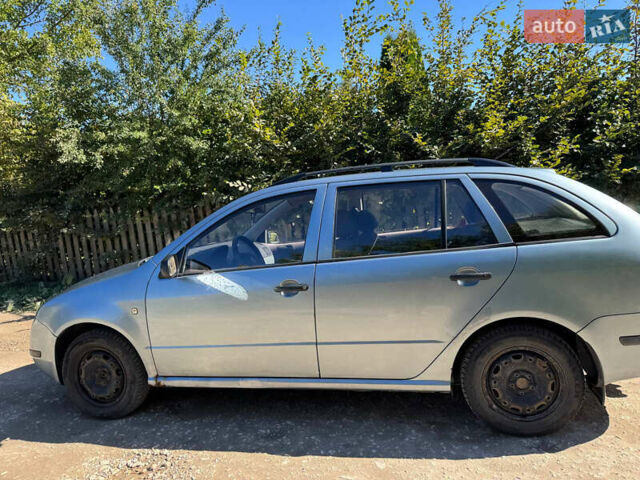 Сірий Шкода Фабія, об'ємом двигуна 1.4 л та пробігом 294 тис. км за 2300 $, фото 4 на Automoto.ua
