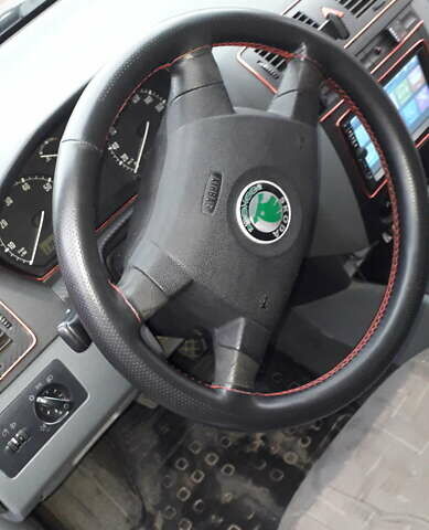 Серый Шкода Фабия, объемом двигателя 1.4 л и пробегом 300 тыс. км за 2900 $, фото 6 на Automoto.ua