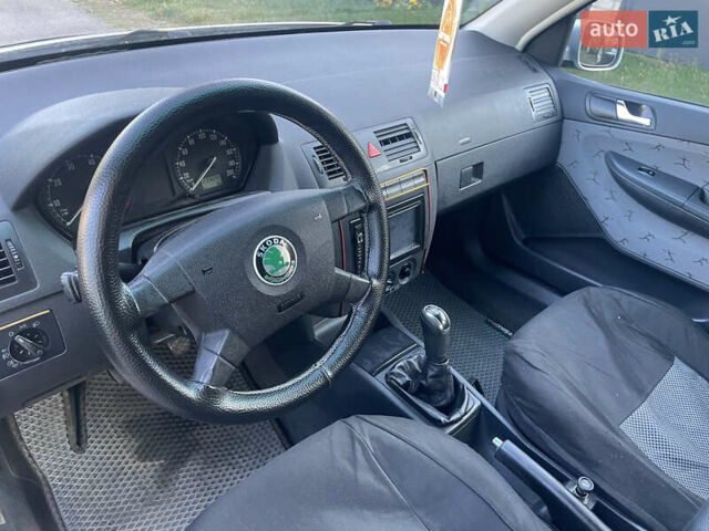 Сірий Шкода Фабія, об'ємом двигуна 1.39 л та пробігом 239 тис. км за 3900 $, фото 4 на Automoto.ua