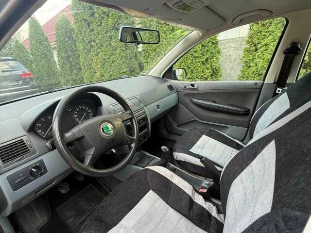 Серый Шкода Фабия, объемом двигателя 1.4 л и пробегом 268 тыс. км за 3600 $, фото 6 на Automoto.ua