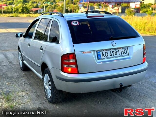 Серый Шкода Фабия, объемом двигателя 1.9 л и пробегом 200 тыс. км за 3600 $, фото 6 на Automoto.ua