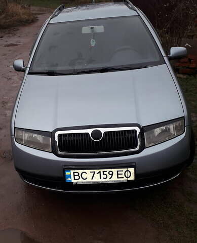 Серый Шкода Фабия, объемом двигателя 1.4 л и пробегом 300 тыс. км за 2900 $, фото 4 на Automoto.ua