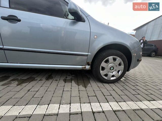 Сірий Шкода Фабія, об'ємом двигуна 1.39 л та пробігом 210 тис. км за 4500 $, фото 6 на Automoto.ua