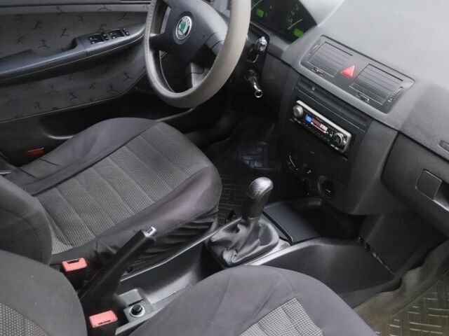 Сірий Шкода Фабія, об'ємом двигуна 1.4 л та пробігом 219 тис. км за 3350 $, фото 14 на Automoto.ua