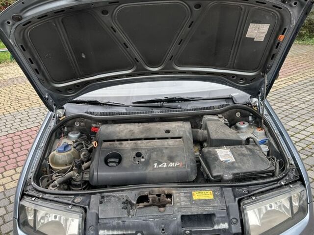 Сірий Шкода Фабія, об'ємом двигуна 1.4 л та пробігом 295 тис. км за 2900 $, фото 10 на Automoto.ua