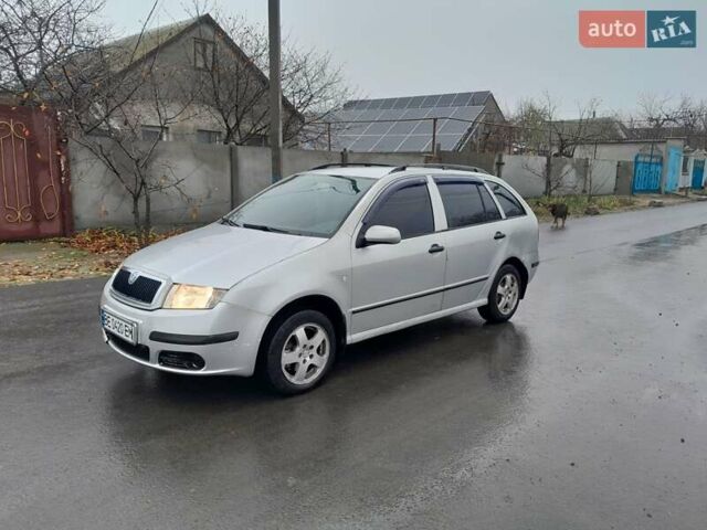 Серый Шкода Фабия, объемом двигателя 1.39 л и пробегом 250 тыс. км за 2200 $, фото 1 на Automoto.ua