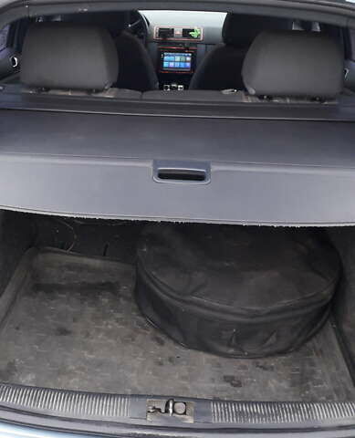 Серый Шкода Фабия, объемом двигателя 1.4 л и пробегом 300 тыс. км за 2900 $, фото 11 на Automoto.ua