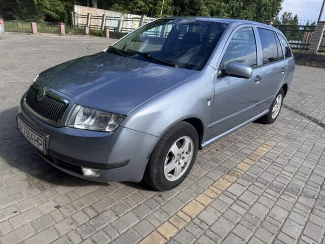 Сірий Шкода Фабія, об'ємом двигуна 1.4 л та пробігом 300 тис. км за 3145 $, фото 1 на Automoto.ua