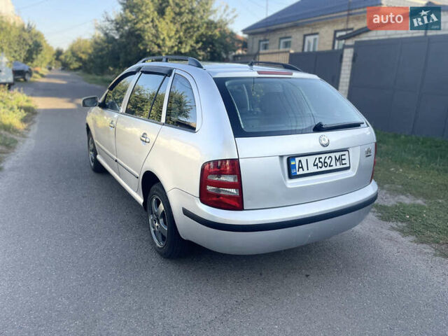 Сірий Шкода Фабія, об'ємом двигуна 1.39 л та пробігом 239 тис. км за 3900 $, фото 2 на Automoto.ua