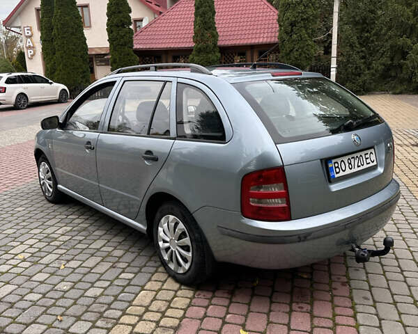 Серый Шкода Фабия, объемом двигателя 1.4 л и пробегом 295 тыс. км за 2750 $, фото 3 на Automoto.ua