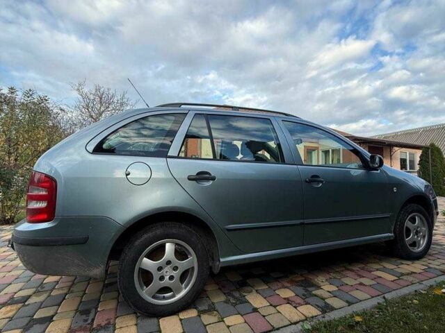 Серый Шкода Фабия, объемом двигателя 1.4 л и пробегом 268 тыс. км за 3600 $, фото 3 на Automoto.ua