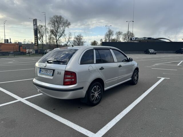 Серый Шкода Фабия, объемом двигателя 1.4 л и пробегом 259 тыс. км за 3400 $, фото 4 на Automoto.ua