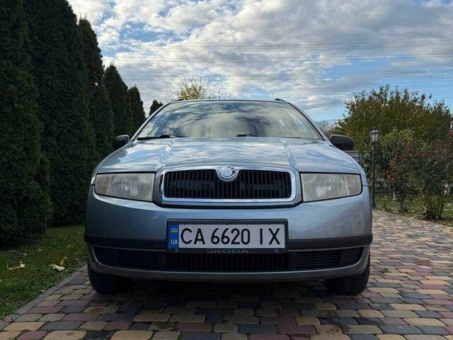 Серый Шкода Фабия, объемом двигателя 1.4 л и пробегом 268 тыс. км за 3600 $, фото 1 на Automoto.ua