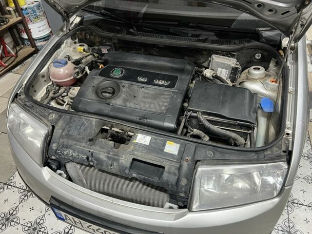 Серый Шкода Фабия, объемом двигателя 0 л и пробегом 210 тыс. км за 2600 $, фото 3 на Automoto.ua